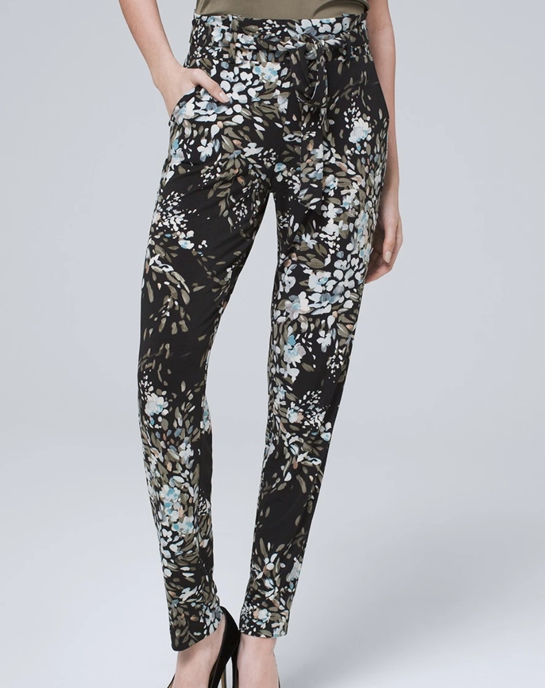 White House Black Market floral print soft knit Tapered ankle pants. Size M